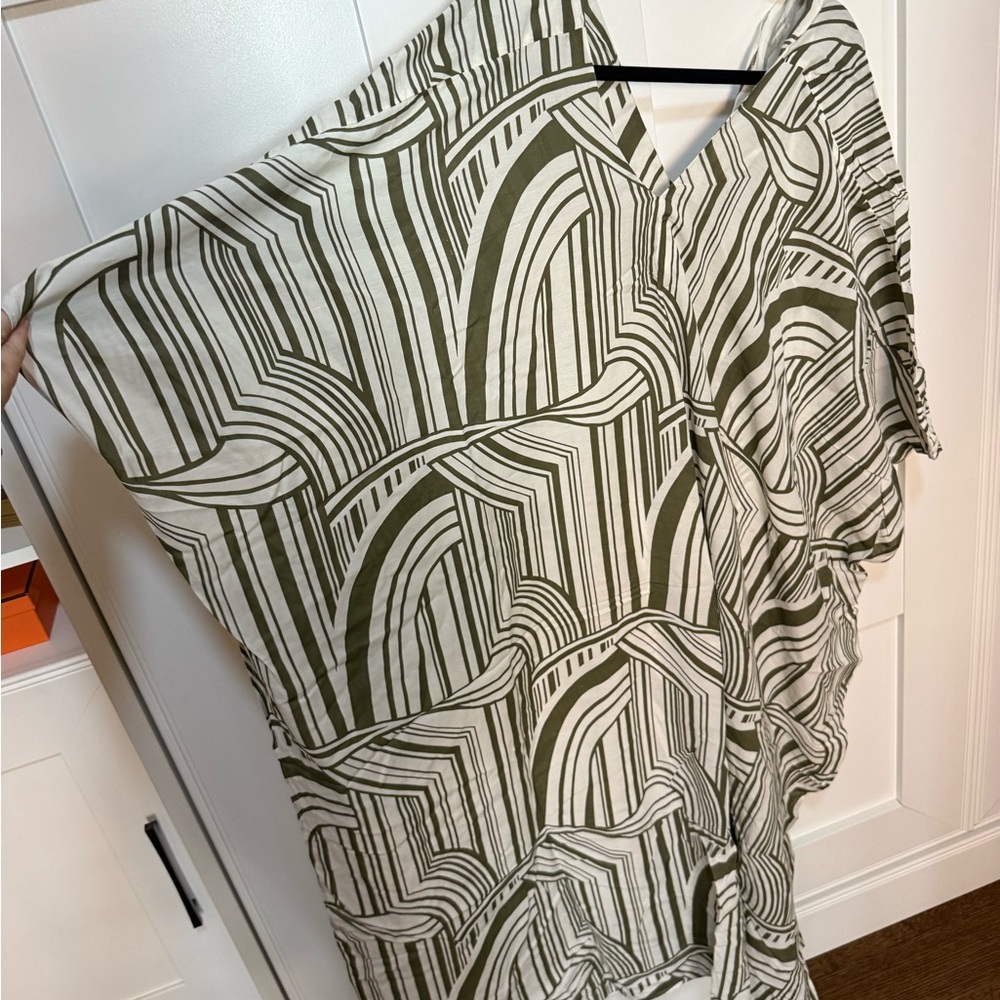 Elan Striped V-Neck Kaftan Dress - Picture 3 of 3